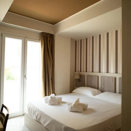 Cliche 3* San Lucido